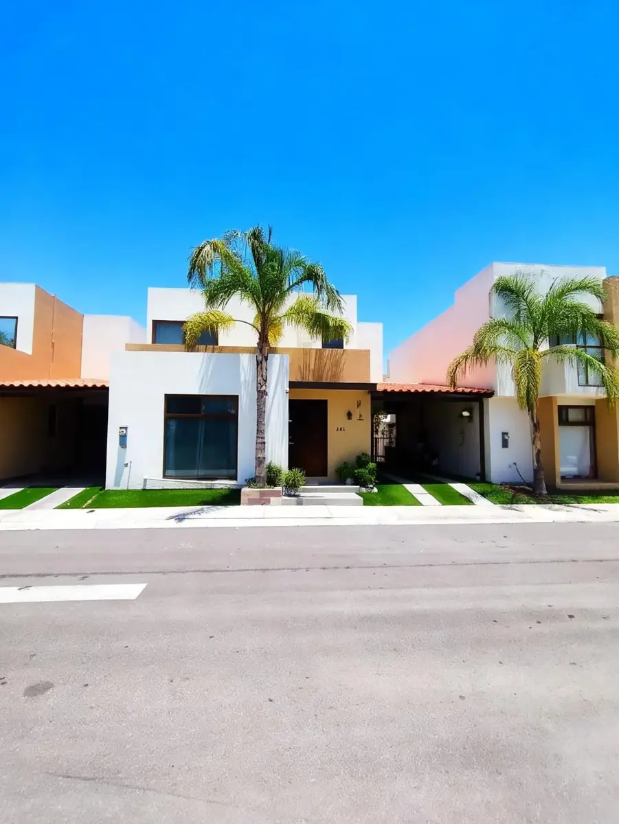 Casa en venta en Puerta Real, Corregidora — foto 1 de 26