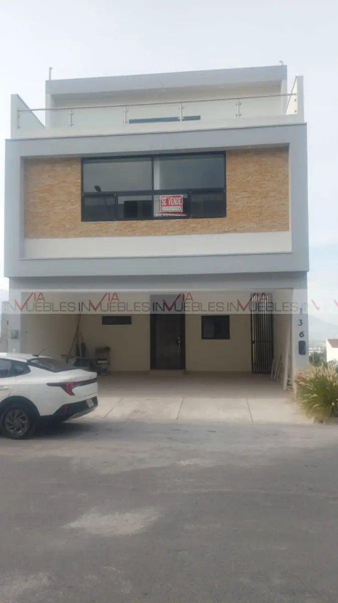 Casa en venta en Mirador, García — foto 1 de 12