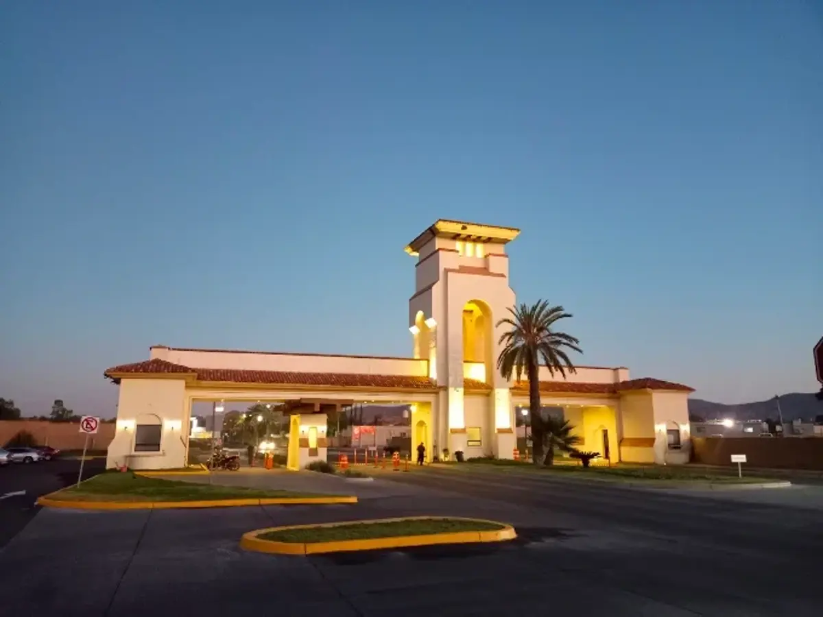 Casa en renta en Residencial Alta California, Tlajomulco de Zúñiga — foto 1 de 18