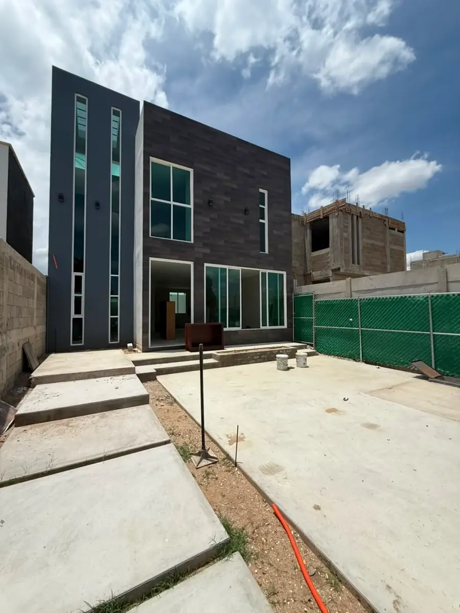 Casa en venta en Santa Maria Atzompa, Santa María Atzompa — foto 1 de 12