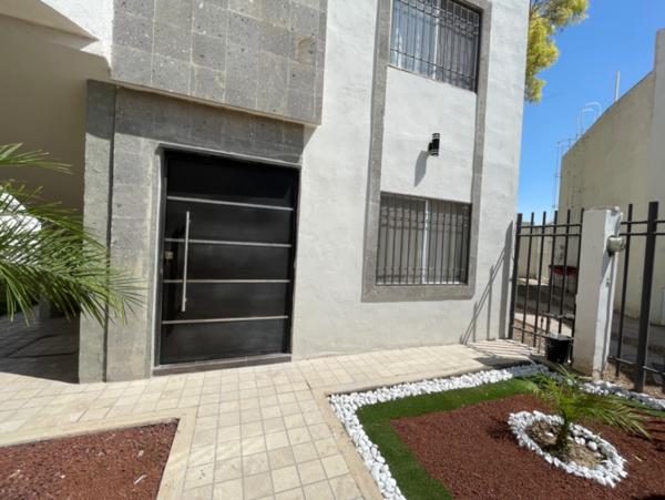 Casa en venta en Ampliación Senderos, Torreón — foto 3 de 42