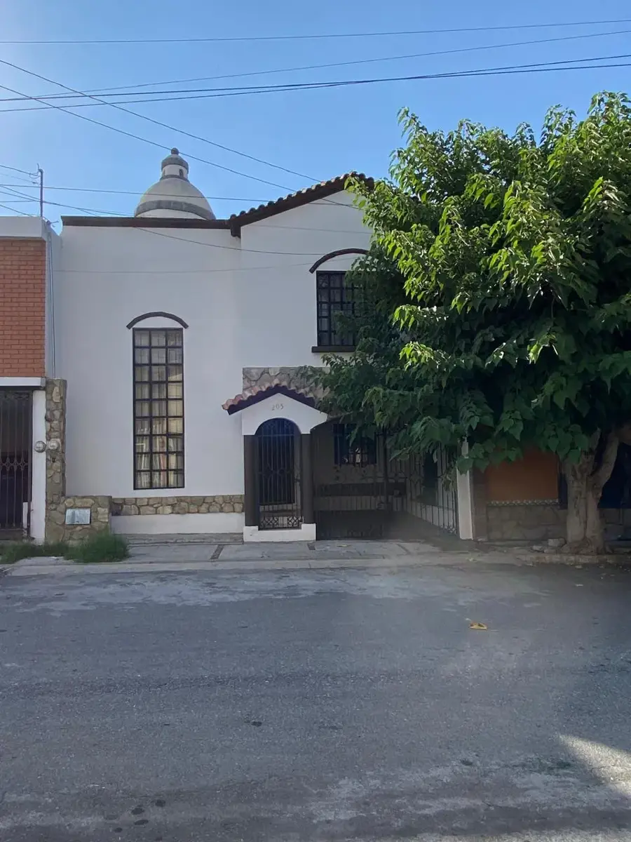 Casa en renta en zona céntrica de Saltillo en Col. Guanajuato Casa en renta en zona céntrica de Saltillo en Col. Guanajuato