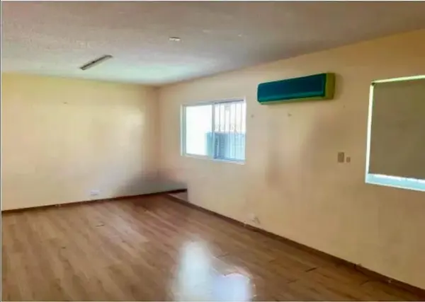 Local en venta en Las Torres, Monterrey — foto 3 de 5