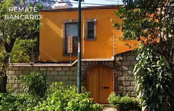 Casa en Venta en Colonia Campestre | Remate Bancario | 280 m² de Construcción JX
