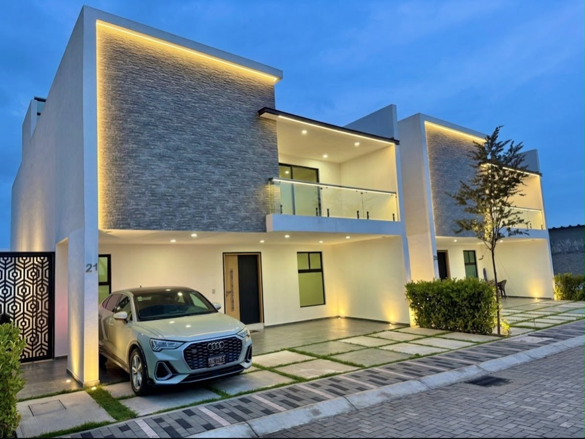 Casa en venta en Llano Grande (El Salitre), Metepec — foto 1 de 18