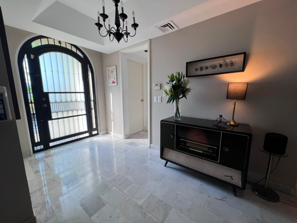 Casa en renta en Jardines de San Agustin, San Pedro Garza García — foto 2 de 25