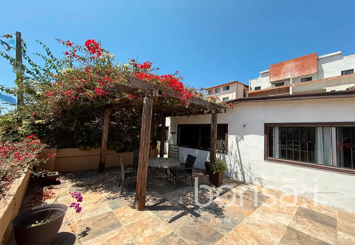 Casa en renta en Moderna, Ensenada — foto 1 de 19