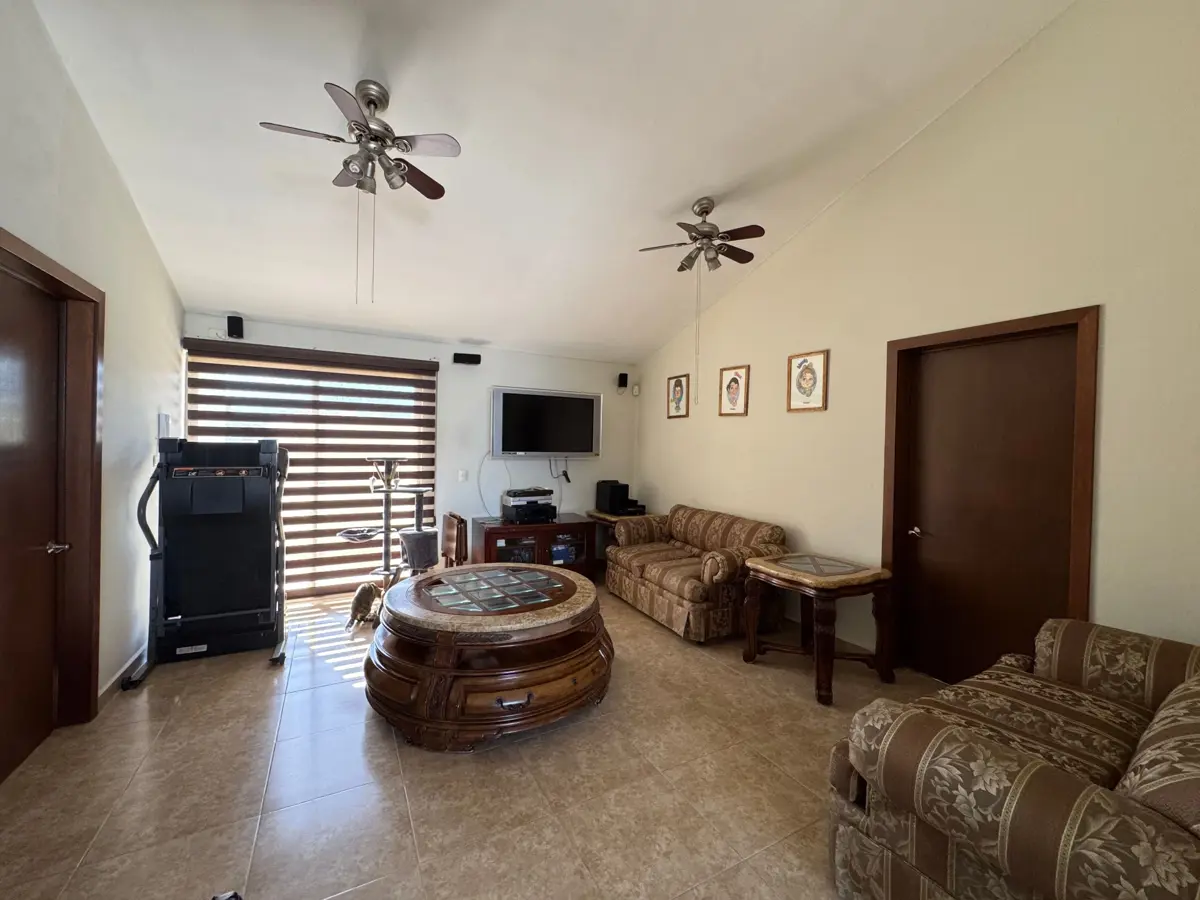 Vista 3 de Casa en Venta en Torreon Jardin, Torreón, Coahuila de Zaragoza