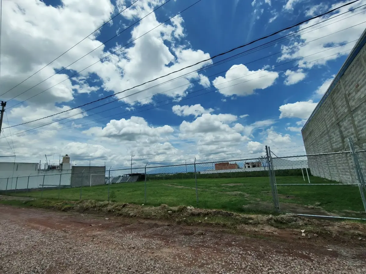 Terreno en renta en San Bernardino Tlaxcalancingo, San Andrés Cholula — foto 1 de 3