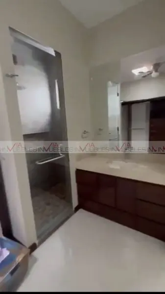 Casa en renta en La Joya Privada Residencial, Monterrey — foto 3 de 34