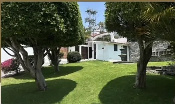Casa en venta en Lomas de Atzingo, Cuernavaca — foto 2 de 5
