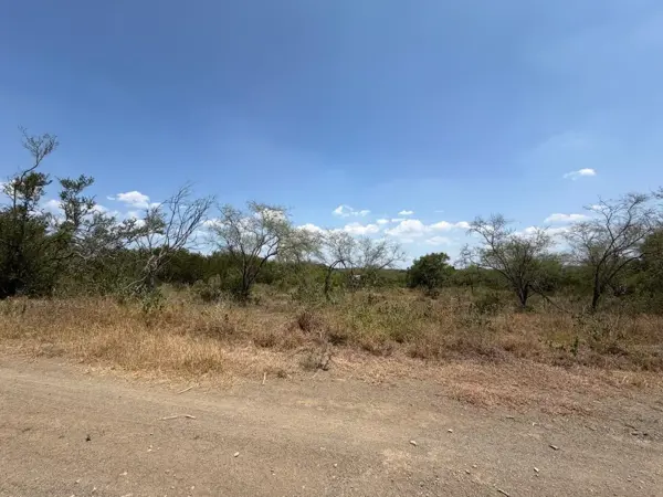 Terreno en venta en Valle Dorado, Montemorelos — foto 3 de 3
