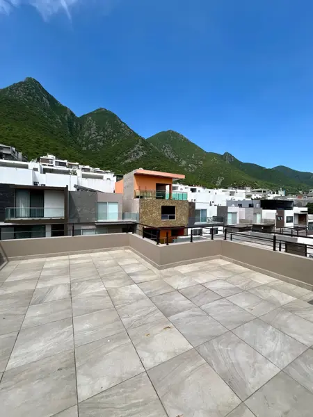 Casa en venta en Paseo del Vergel, Monterrey — foto 2 de 23