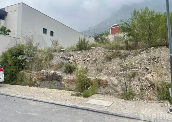 Terreno en venta en Vía Cordillera, Santa Catarina — foto 3 de 10