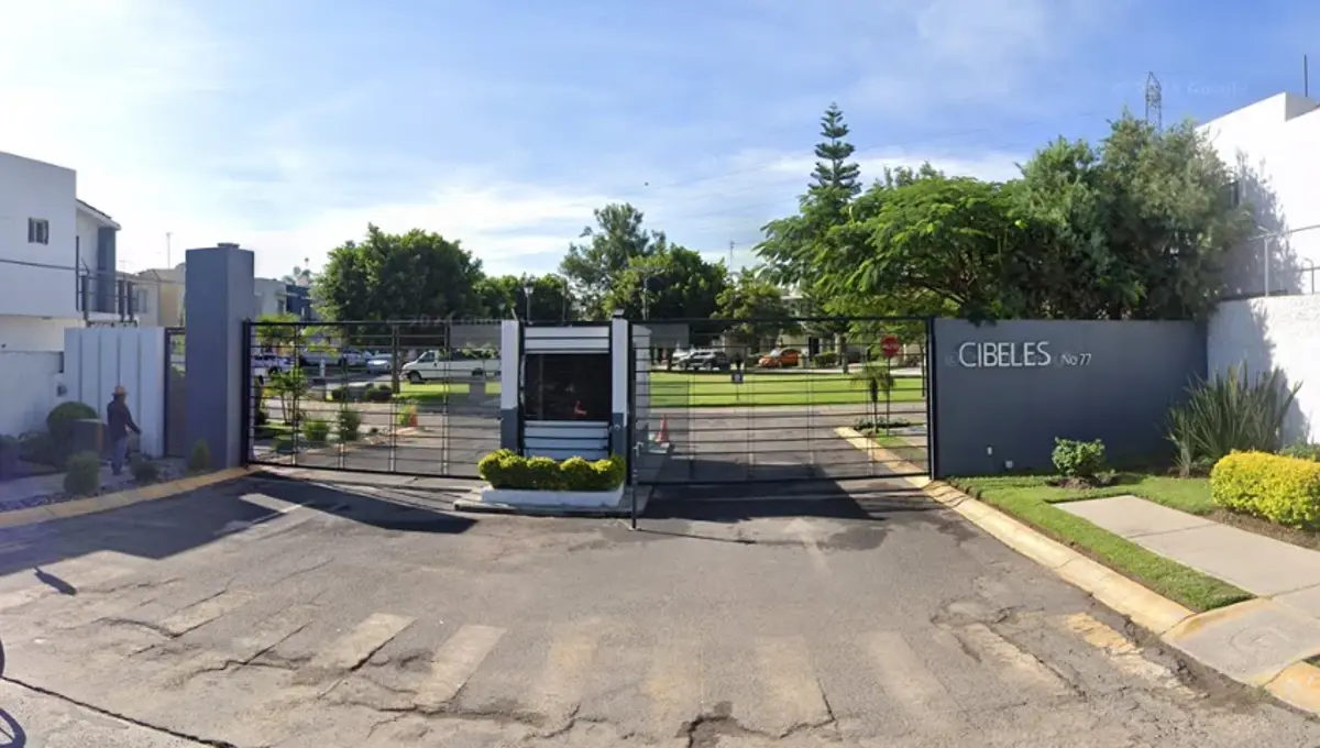 Casa en venta en Jardines de las Fuentes, Zapopan — foto 1 de 8