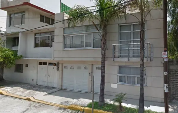 Casa en venta en Benito Juárez (La Aurora), Nezahualcóyotl, México