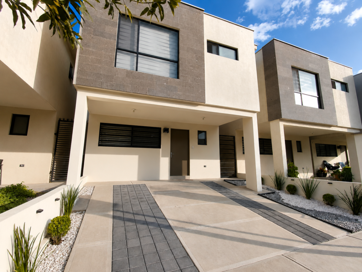 Casa en renta en Murano, García — foto 1 de 16