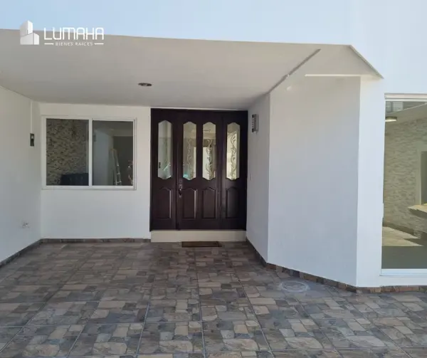 Casa en venta en Bosques de Amalucan, Puebla — foto 2 de 23