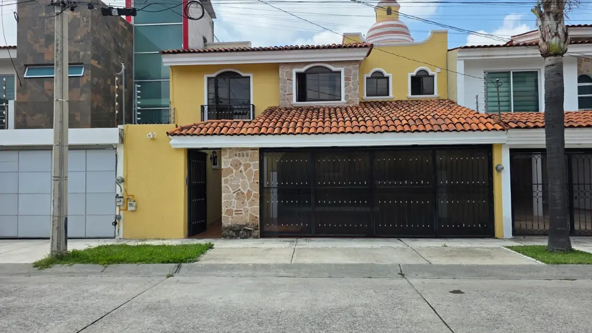 Casa en renta en Lomas Del Seminario, Zapopan — foto 1 de 40