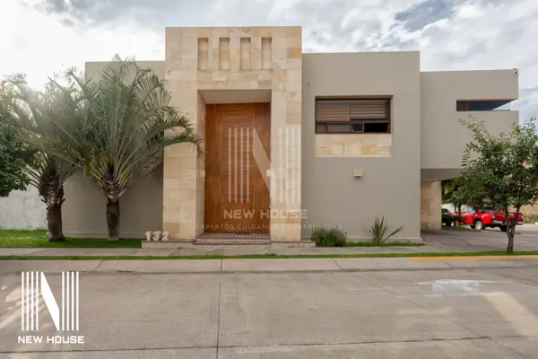 Casa en venta en Residencial Punta del Este, León — foto 2 de 48