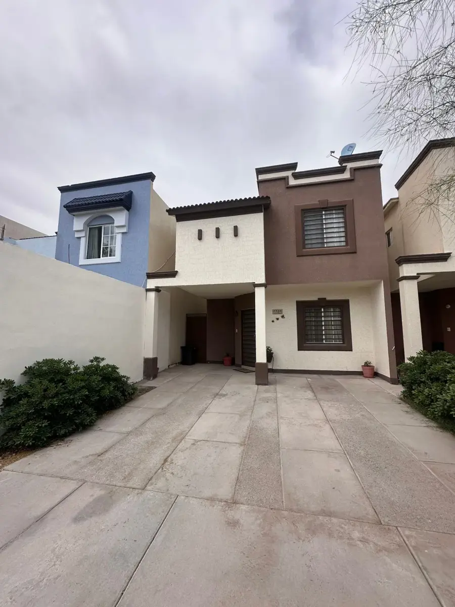 Casa en renta en Kastelo Residencial, Juárez — foto 1 de 15