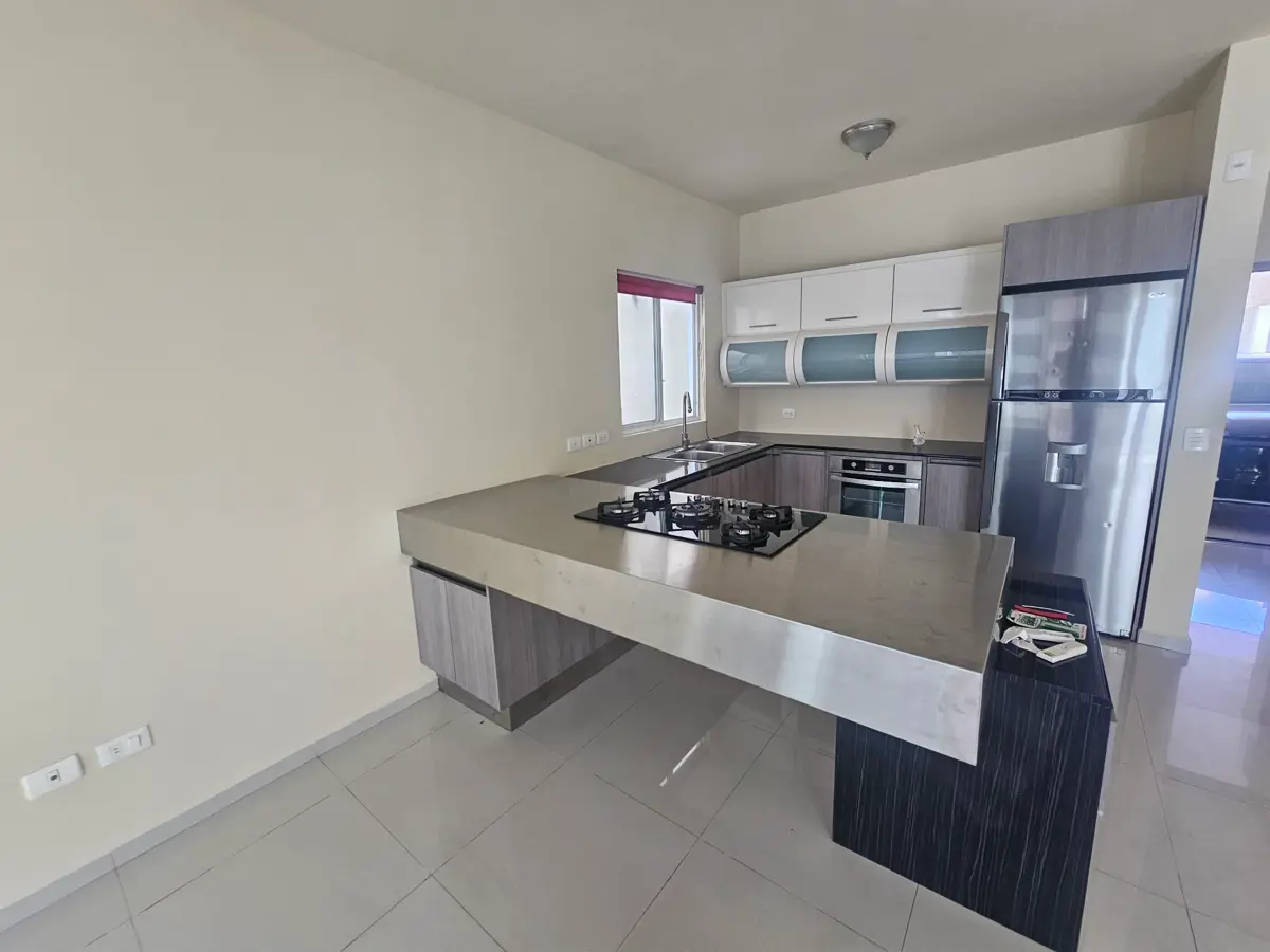 Vista 4 de Casa en Renta en Paseo del Vergel, Monterrey, Nuevo León