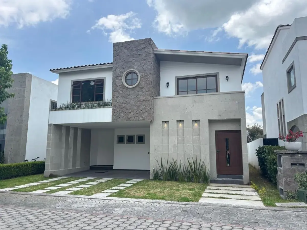 Casa en renta en Condado del Valle, Metepec — foto 1 de 40