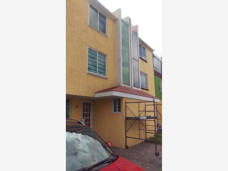 Casa en renta en Armando Neyra Chavez, Toluca — foto 1 de 19