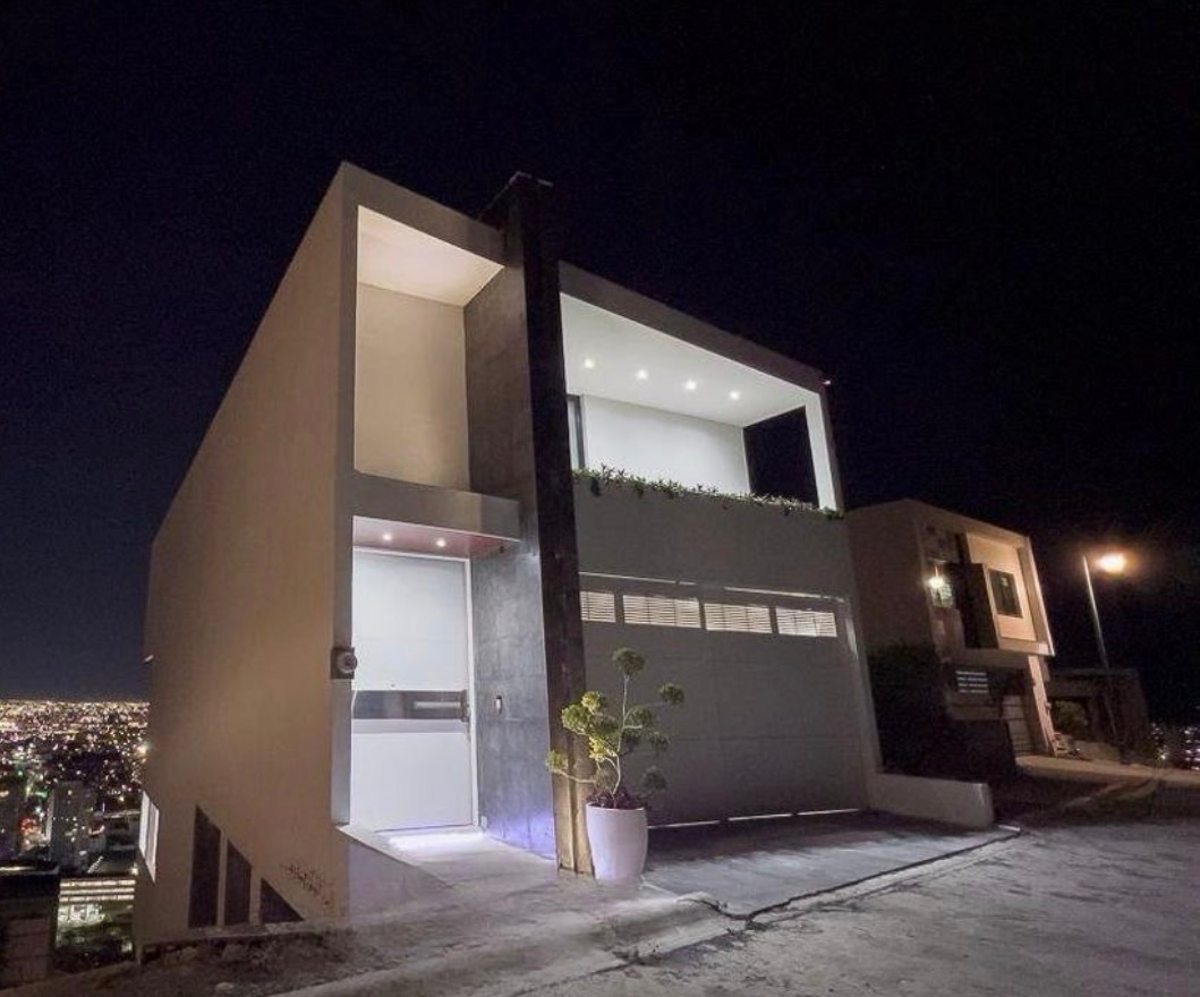 Casa en renta en Lomas de Montecristo, Monterrey — foto 1 de 14