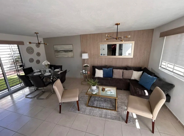 Casa en venta en Rincón de los Pinos, Ramos Arizpe — foto 2 de 10