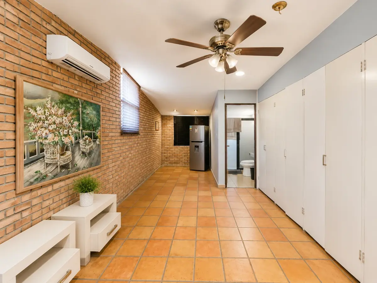 Casa en Venta en Valle de San Ángel Sect Jardines, San Pedro Garza García, Nuevo León