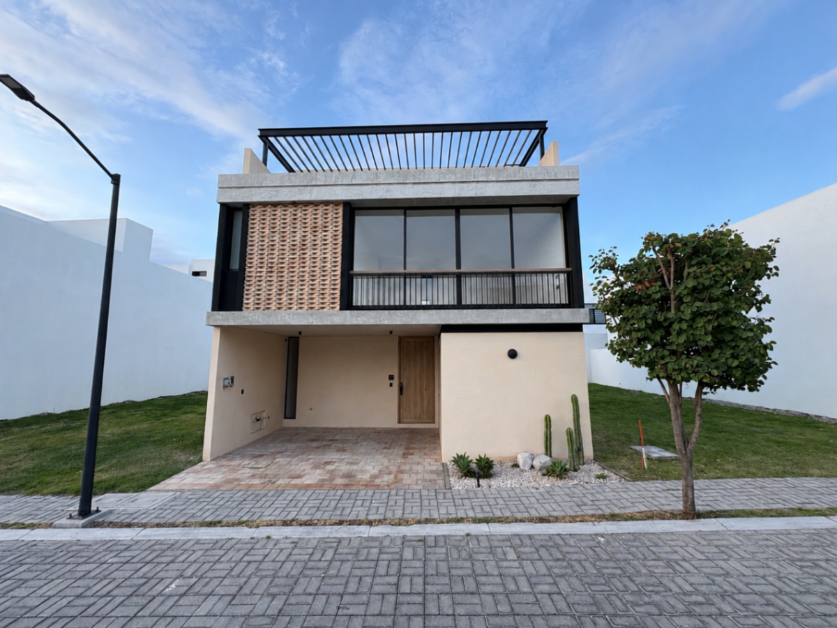Casa en venta en Lomas de Angelópolis, Ocoyucan — foto 1 de 30