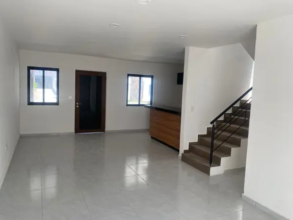 Casa en venta en Lomas de la Rioja, Alvarado — foto 2 de 9