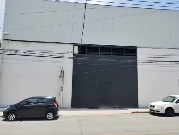 Bodega en renta 400 mtrs2