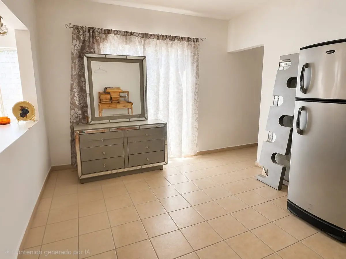 Vista 4 de Casa en esquina con amplio jardín en renta en Residencial Senderos