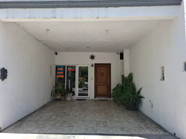 Casa en venta en San Pedro Garza García Centro, San Pedro Garza García — foto 2 de 41