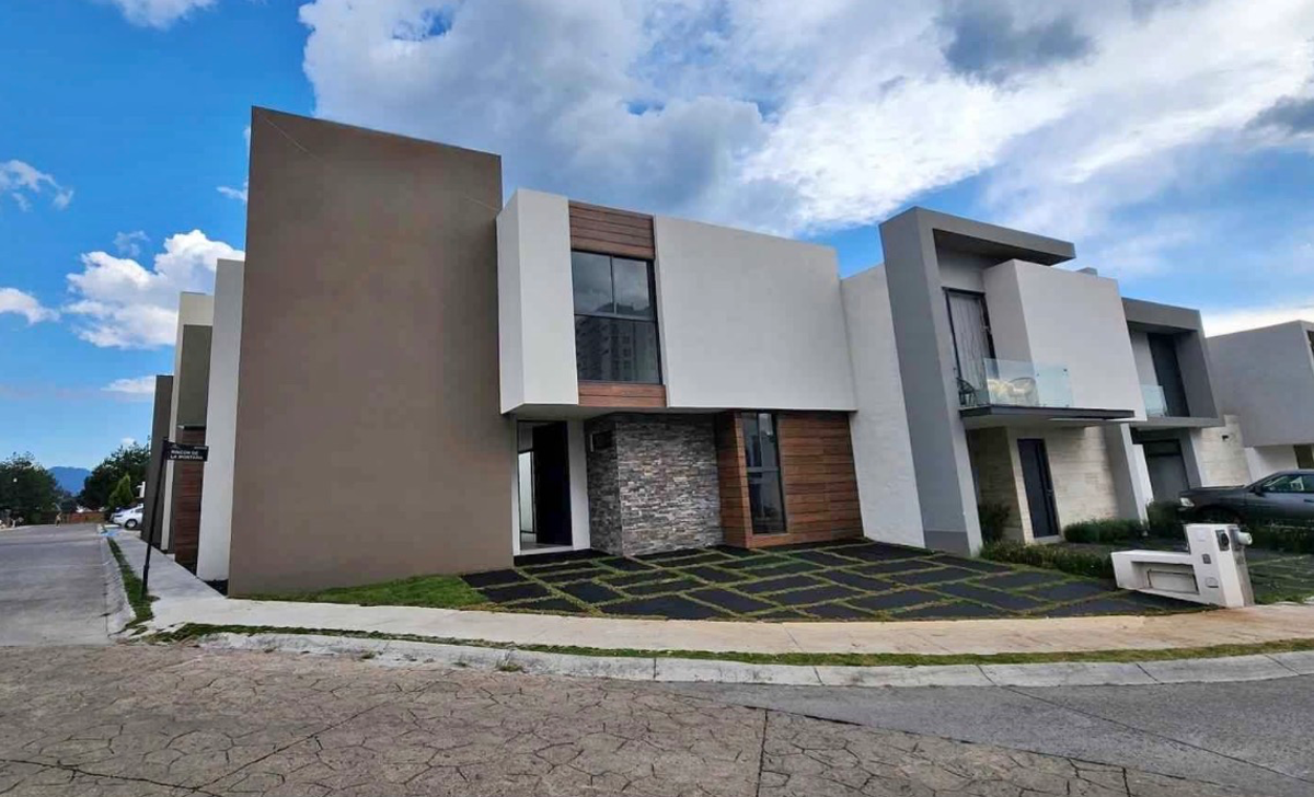 Casa en venta en Rincón de la Montaña, Morelia — foto 1 de 16
