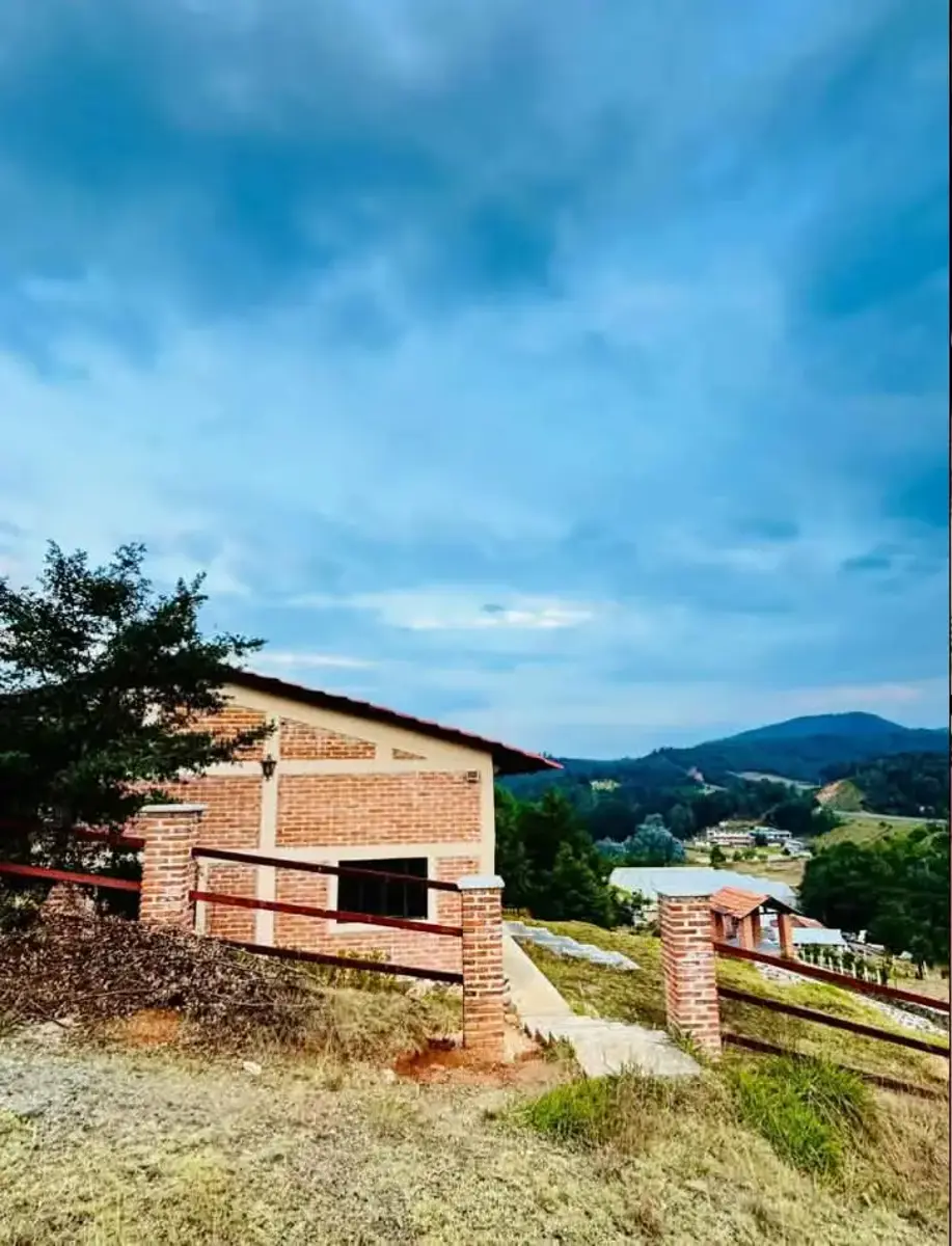 Casa en venta en San Pedro Tlachichilco, Acaxochitlán — foto 1 de 10