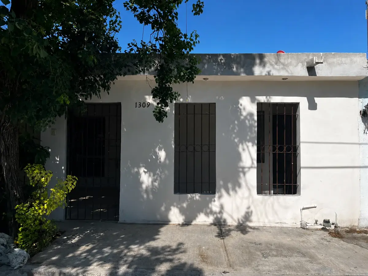 Casa en venta en Rincón de Casa Blanca 1er. Sector, San Nicolás de los Garza — foto 1 de 30