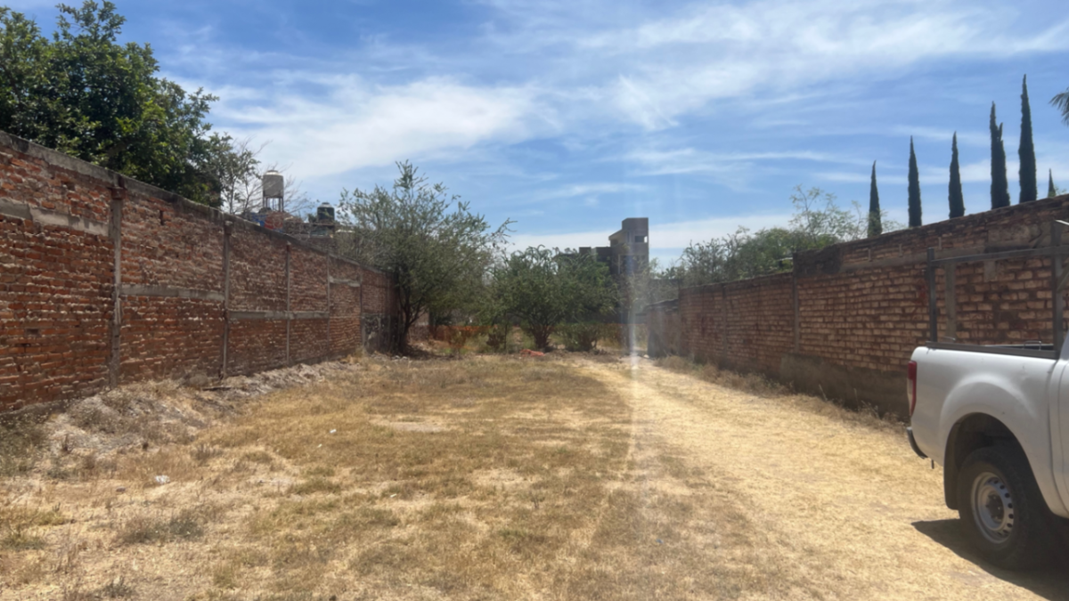 Terreno en venta en San Martín de las Flores de Abajo, San Pedro Tlaquepaque — foto 1 de 8