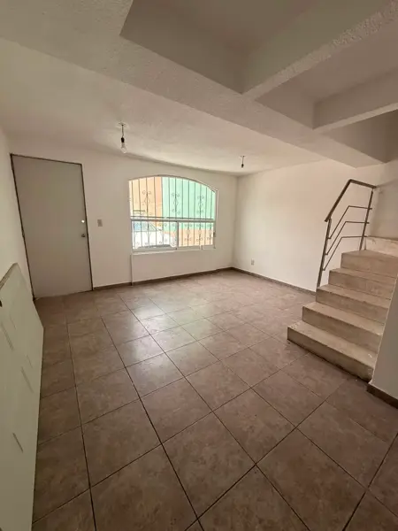 Casa en venta en Los Sauces IV, Toluca — foto 3 de 21