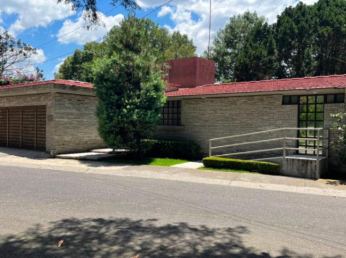 Casa en venta en Jardines del Pedregal de San Angel, Coyoacán — foto 1 de 33