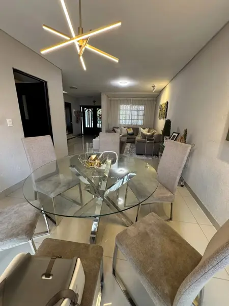 Casa en renta en Jardines de Mirasierra, San Pedro Garza García — foto 2 de 7
