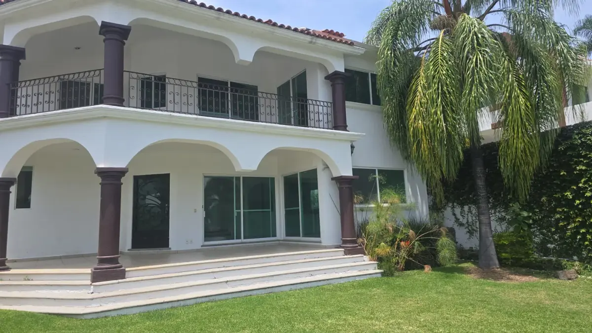 Casa en renta en Lomas de Cocoyoc, Atlatlahucan — foto 1 de 25