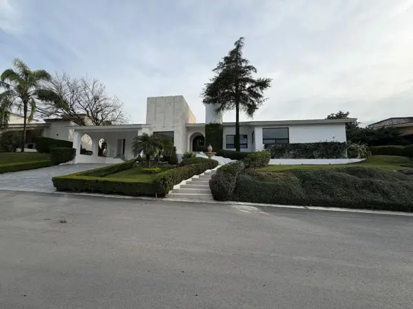 Casa en Renta de 1 Planta en Las Misiones