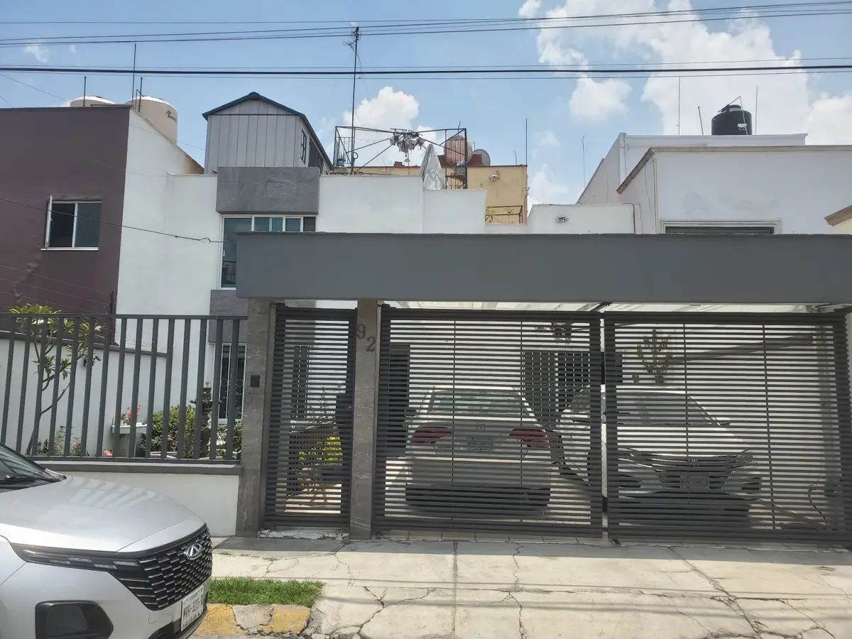 Casa en venta en Colon Echegaray, Naucalpan de Juárez — foto 1 de 16