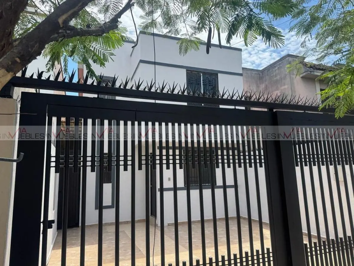 Casa en venta en Jardines de Apodaca, Apodaca — foto 1 de 13
