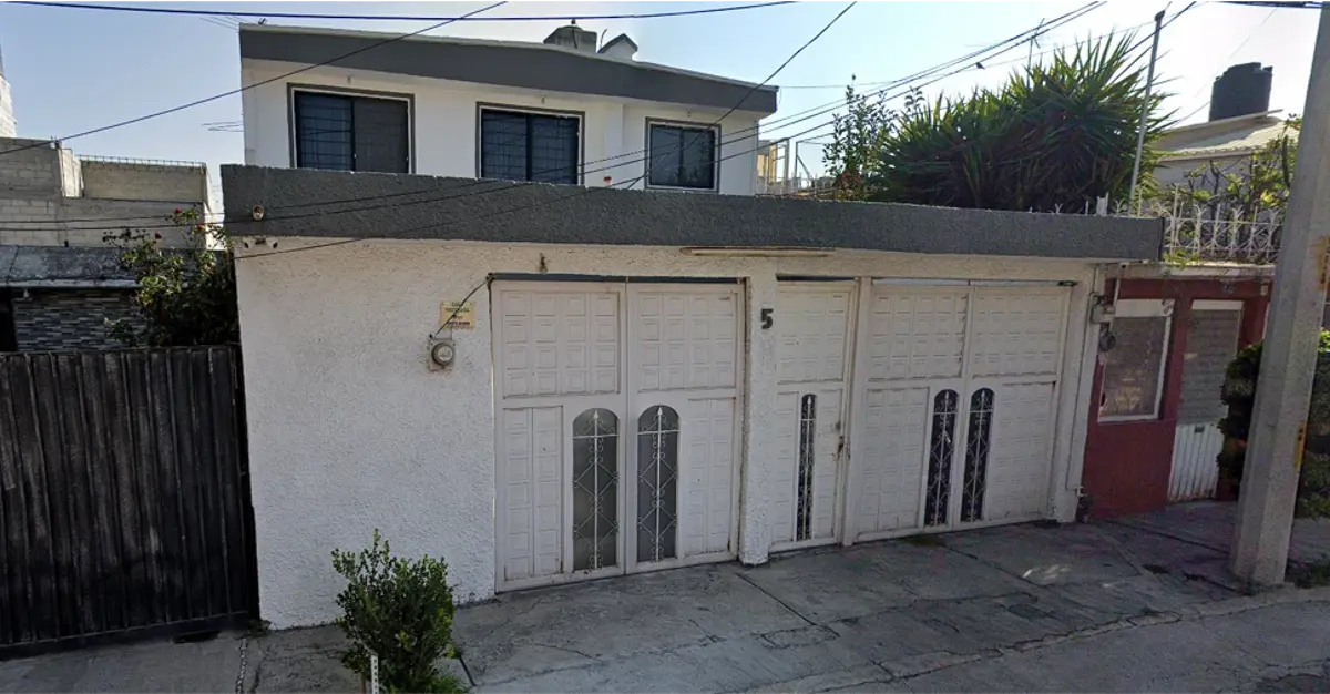 Casa en venta en Izcalli Jardines, Ecatepec de Morelos — foto 1 de 10