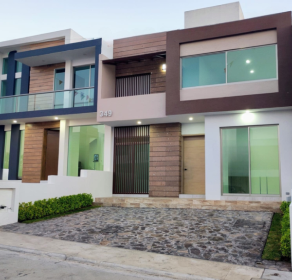 RESIDENCIA LOMA ALTA MORELIA FRENTE A CD SALUD
