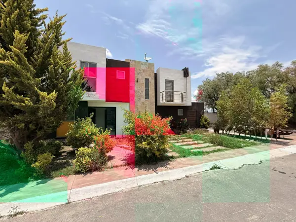 Casa en venta en Paseos de Chavarría, Mineral de la Reforma — foto 2 de 24